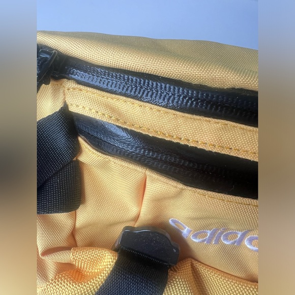 NWOT Adidas Fanny pack yellow waterproof - Picture 4 of 12